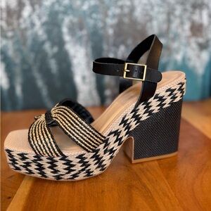 Dolce Vita Cale Black/Natural Woven Raffia Platform Sandals (NWOT) Size 10